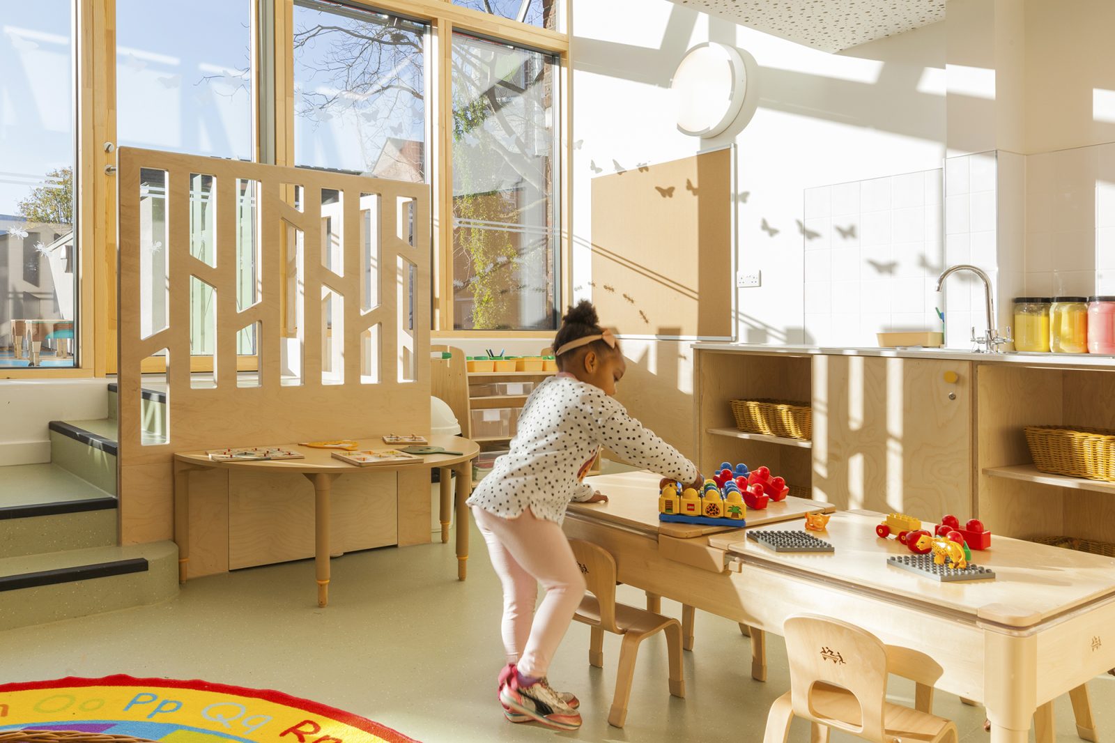 04-Grenfell-Early-Years-Nursery_%C2%A9Remi-Gasson_PerkinsWill-1600x1066.jpg